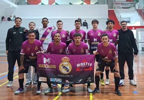 Municipais de Futsal da 1ª Divisão e Veteranos 40+ entram em fase decisiva em São Bento do Sul