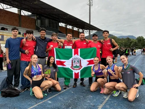 Jovens atletas de São Bento do Sul se destacam no Estadual Adulto de Atletismo e conquistam medalhas no Parajesc