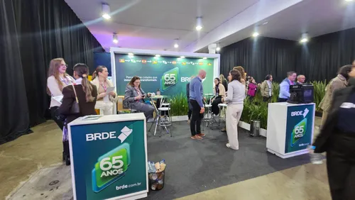 BRDE amplia apoio aos municípios catarinenses durante o Summit Cidades 2026