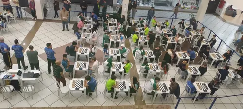 Equipe de Xadrez da FMD conquista quatro medalhas em etapa estadual disputada em Joinville