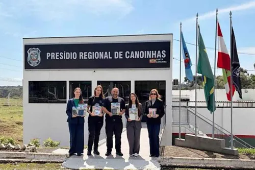 Filhos de apenados na região recebem kits