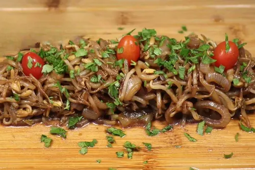 (VÍDEO) Receita da Semana: Broto de feijão refogado