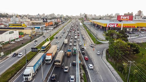 Imagem para matéria Em ofício à ANTT, FIESC alerta para o risco de colapso na BR-101 Norte 