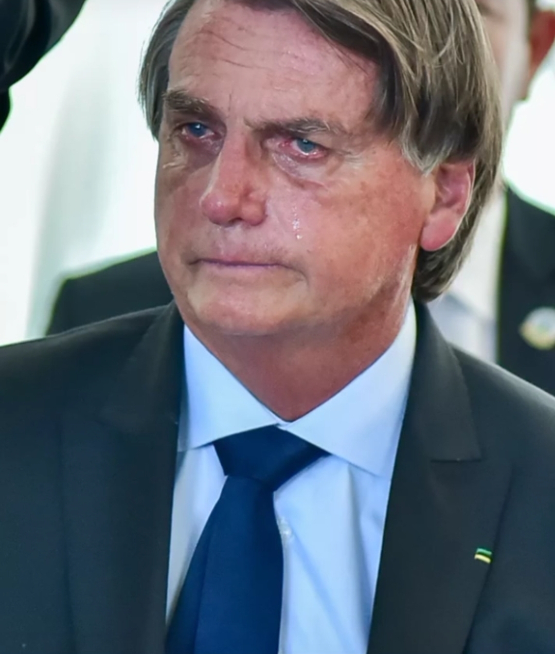 Imagem para matéria Mauro Cid entrega Bolsonaro em audiência no STF 