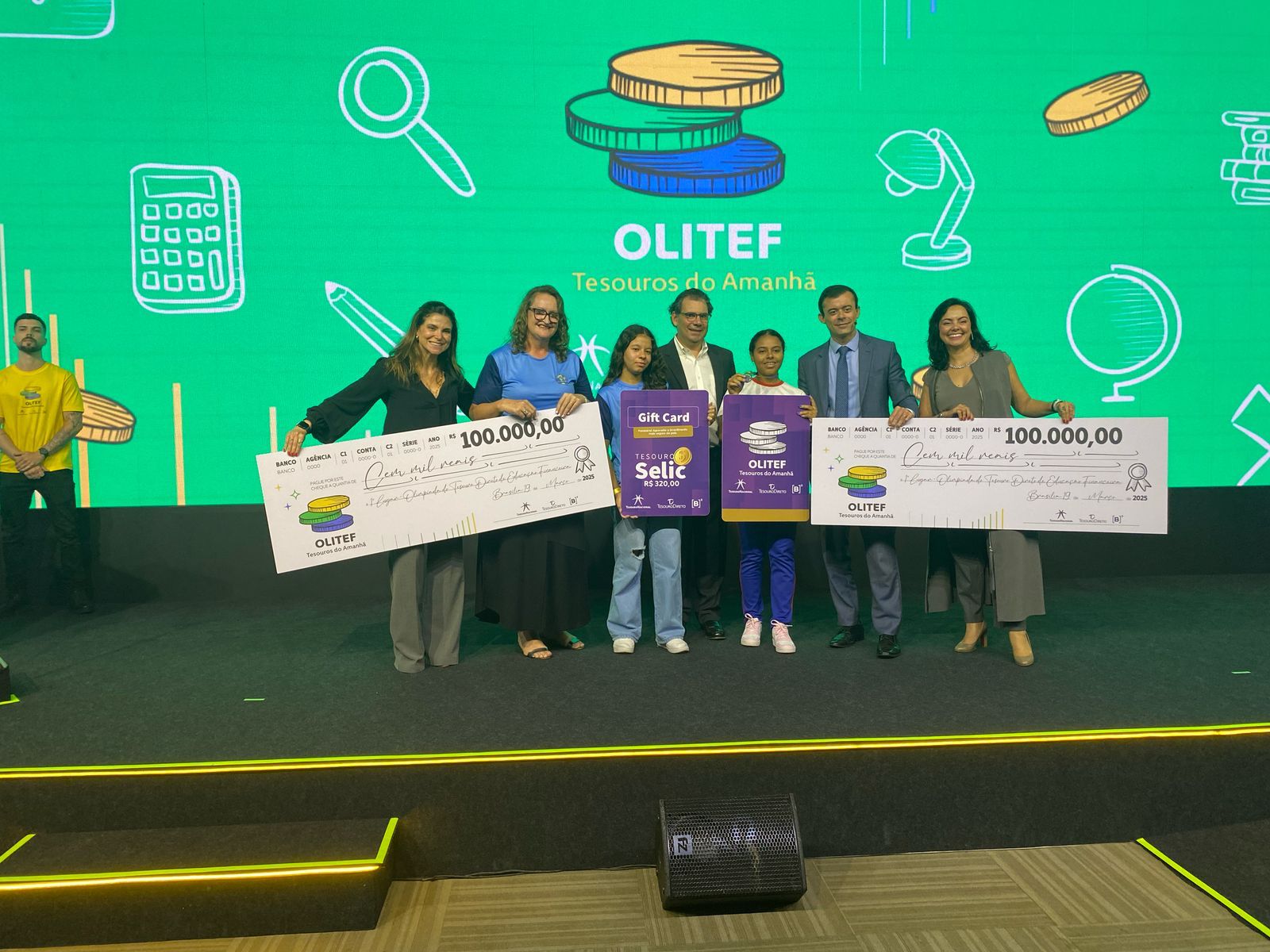 Imagem para matéria Escola Adélia Lutz recebe premiação nacional e segue para a segunda fase da OLITEF 